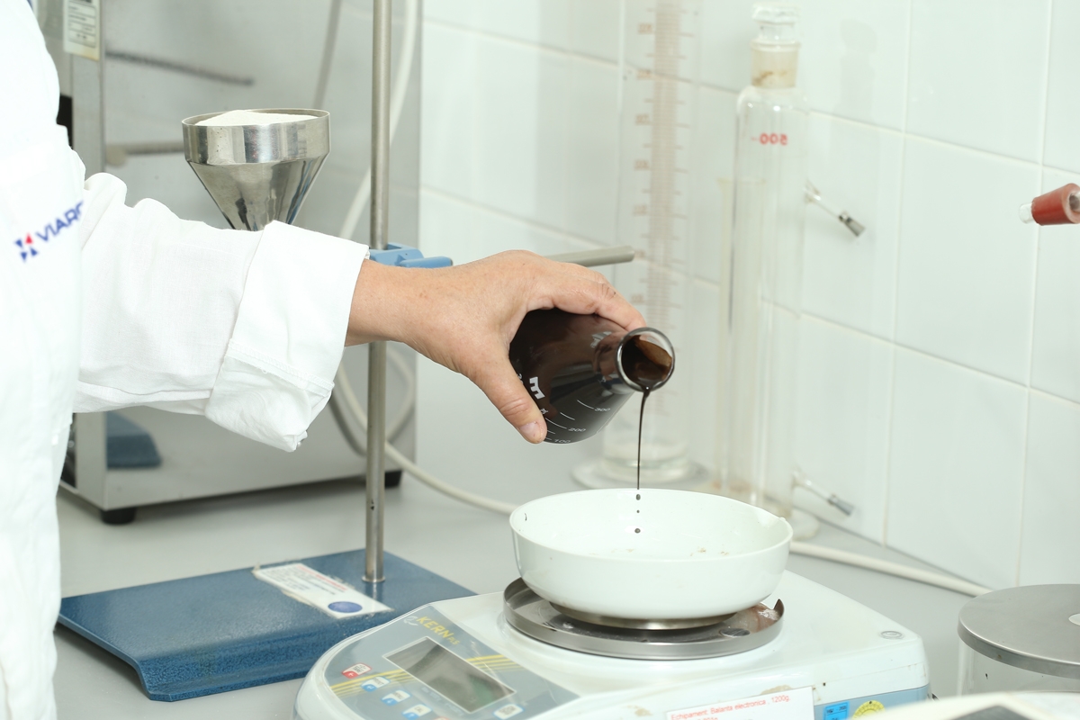 Laboratoare